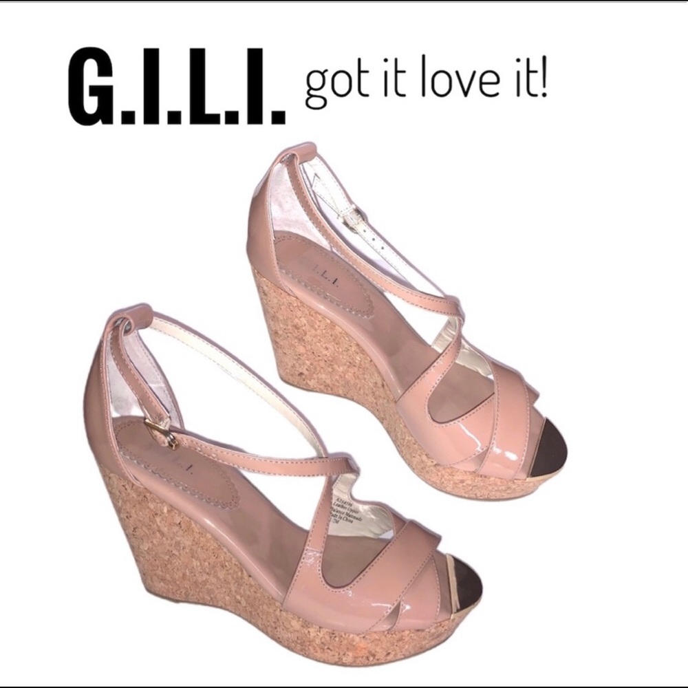 G.I.L.I patent leather wedges